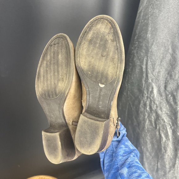 Liz Claiborne Posh Women's Dark Taupe Ankle Boots Size 9M - Picture 17 of 17